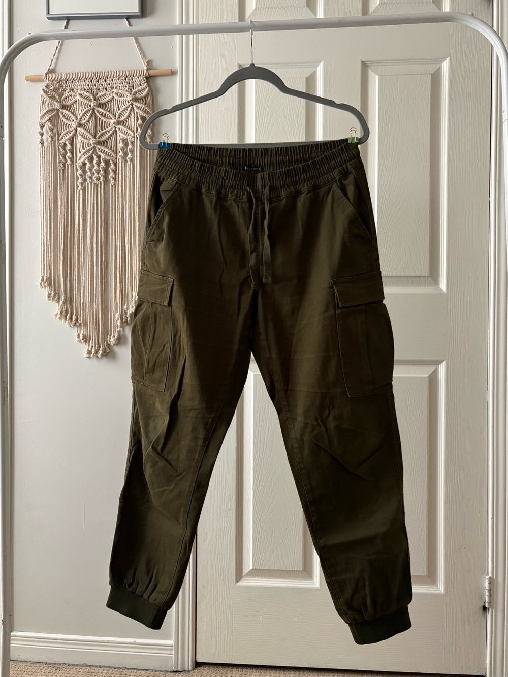 Women’s Olive Green Cargo Jogger Pants - Casual Utility Style